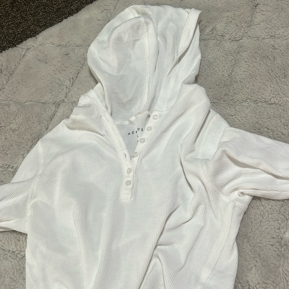 white crop hoodie